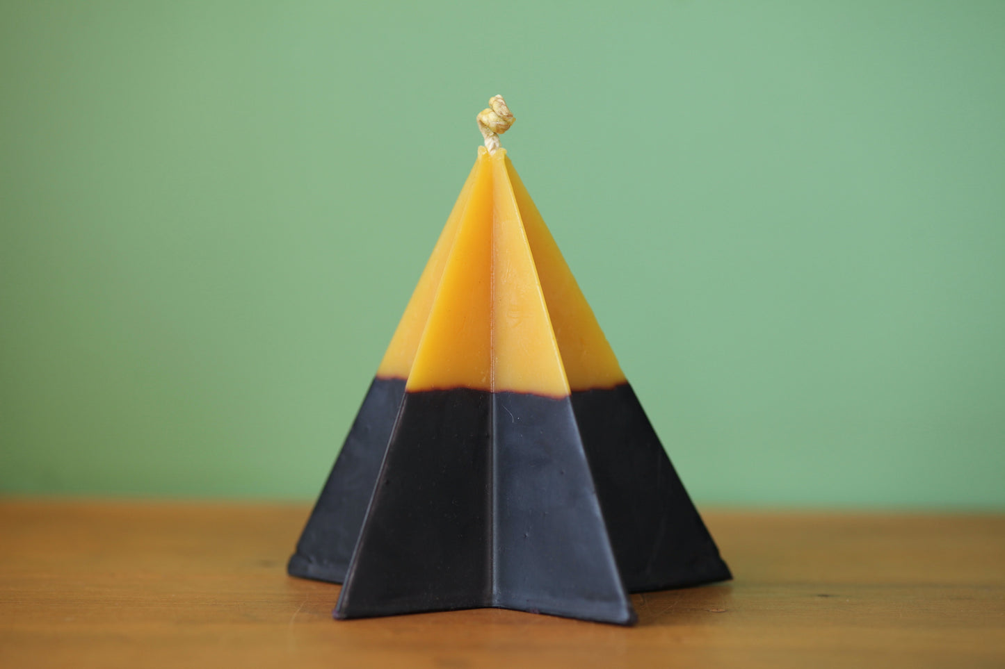 Star Pyramid Candle by Hohepa