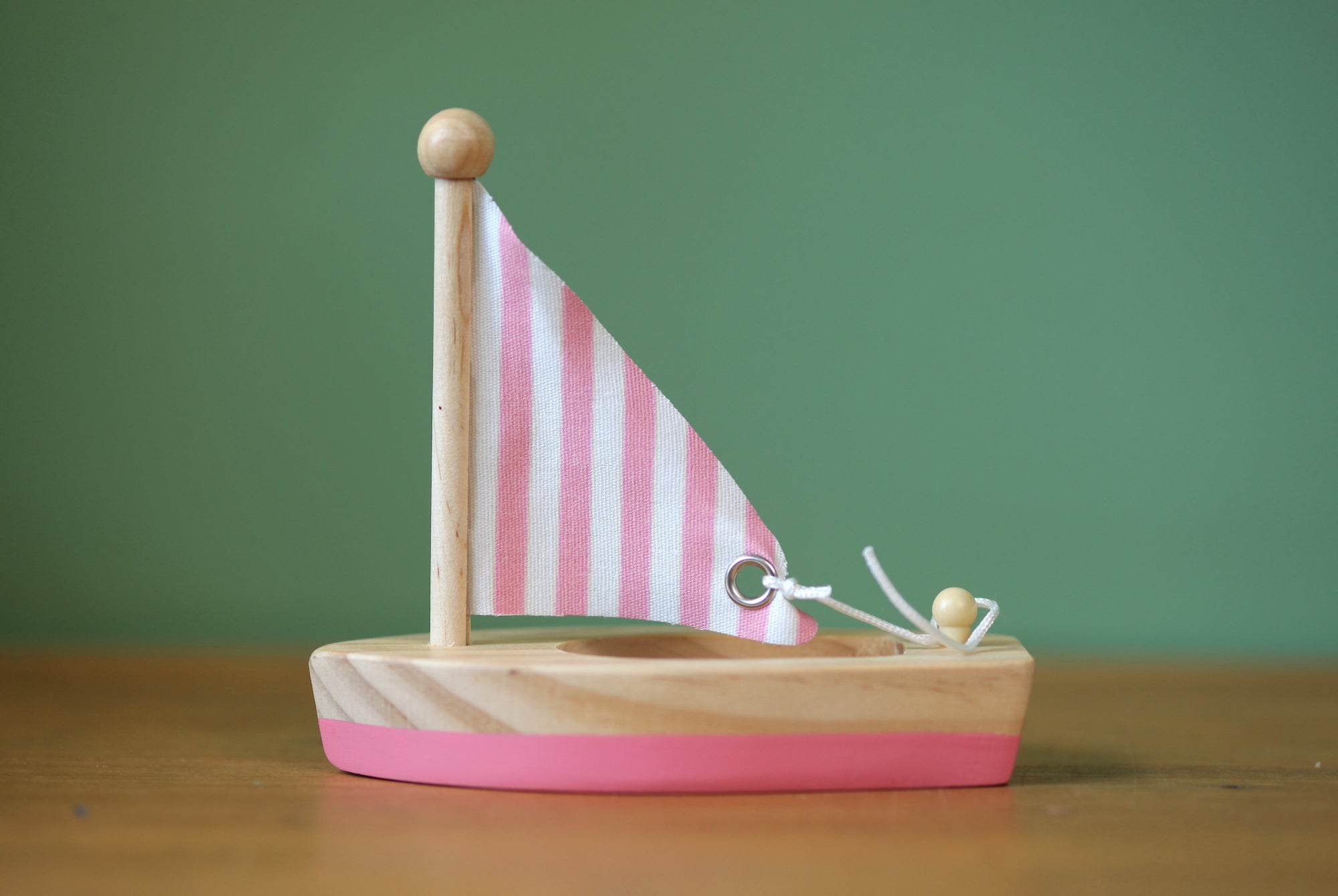 Pink store toy boat