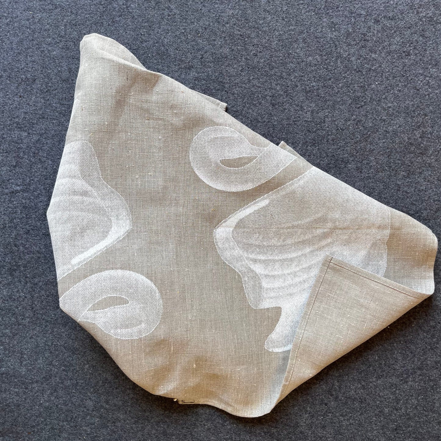 Crown & Feathers Linen Tea Towel - Swan